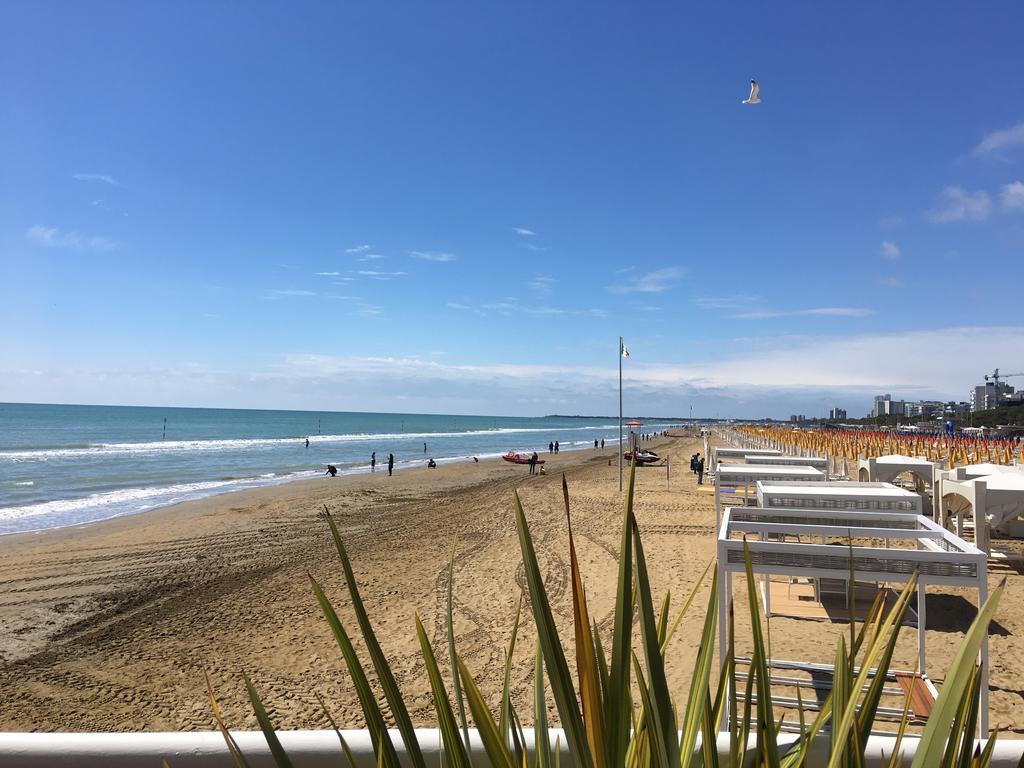 Hotel Da Giovanna Lignano Sabbiadoro Exterior foto